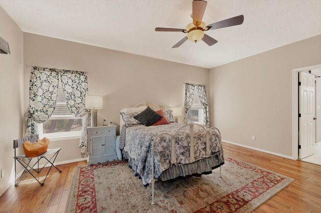 9 White Stallion Court, Edgewood, NM 87015