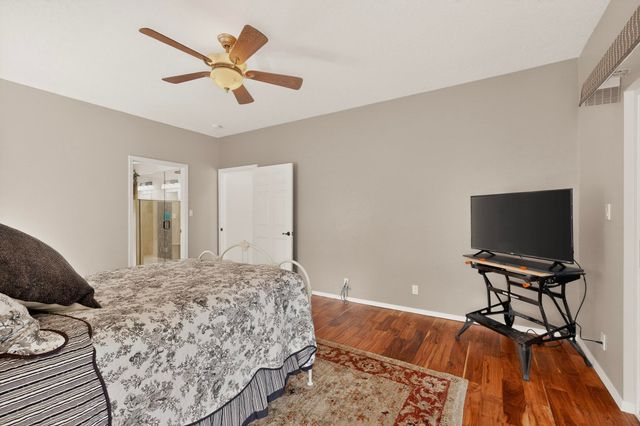 9 White Stallion Court, Edgewood, NM 87015