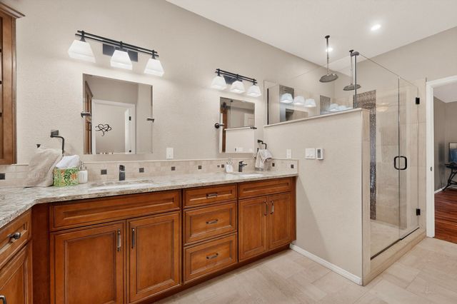 9 White Stallion Court, Edgewood, NM 87015