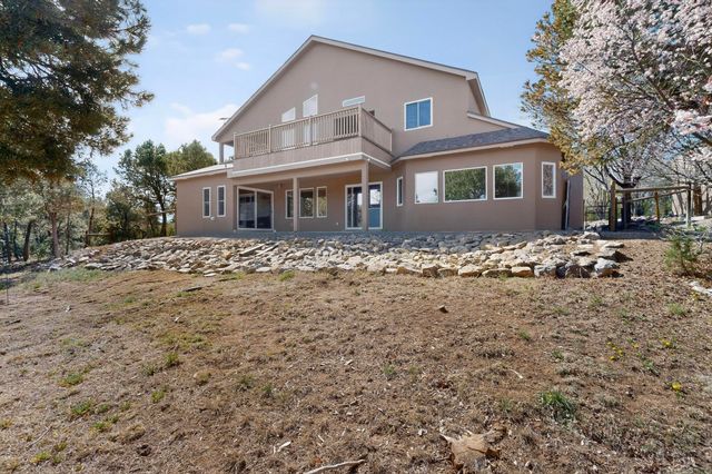 9 White Stallion Court, Edgewood, NM 87015