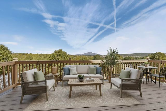 9 White Stallion Court, Edgewood, NM 87015