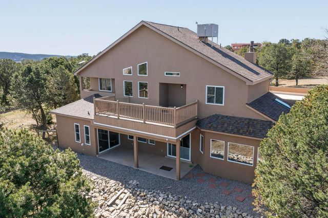 9 White Stallion Court, Edgewood, NM 87015