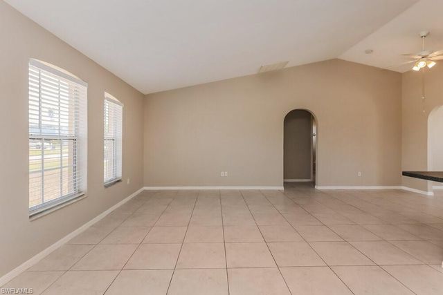 2210 SE 15th ST, Cape Coral, FL 33990