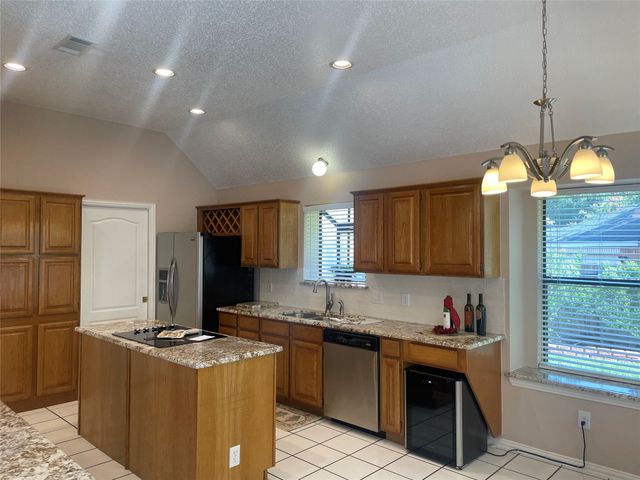 2144 Brownstone Court, Grapevine, TX 76051