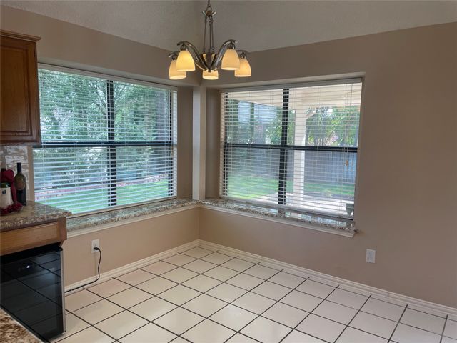 2144 Brownstone Court, Grapevine, TX 76051