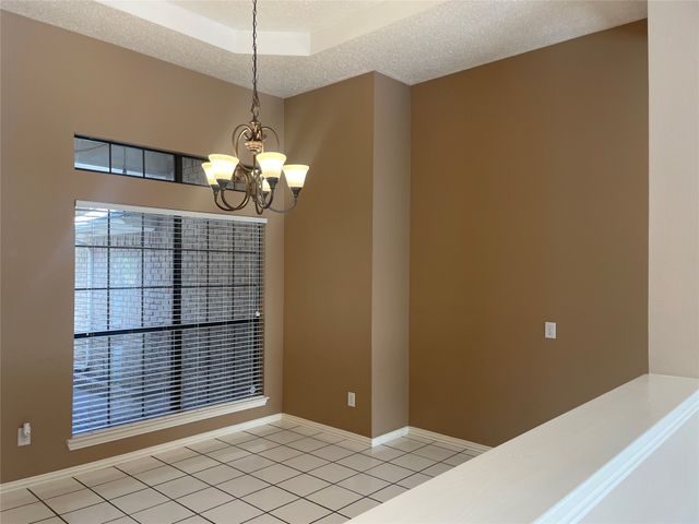 2144 Brownstone Court, Grapevine, TX 76051