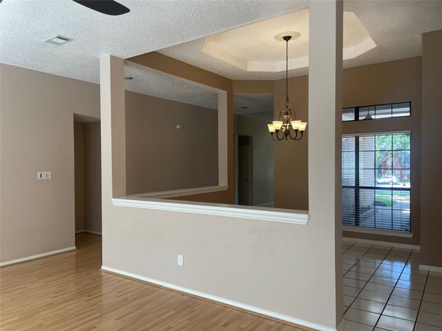 2144 Brownstone Court, Grapevine, TX 76051
