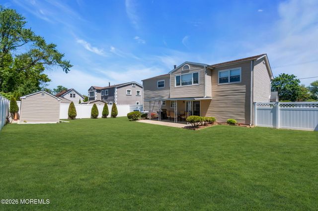 52 Cresci Boulevard, Hazlet, NJ 07730