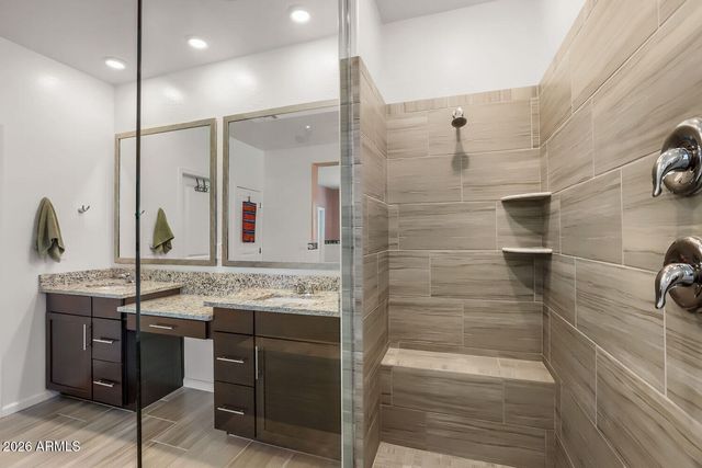 9221 W WILLOW BEND Lane, Phoenix, AZ 85037