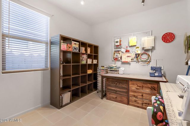 9221 W WILLOW BEND Lane, Phoenix, AZ 85037