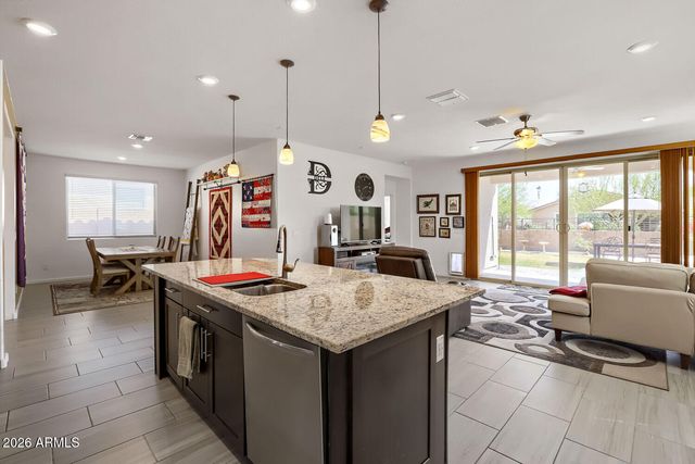 9221 W WILLOW BEND Lane, Phoenix, AZ 85037