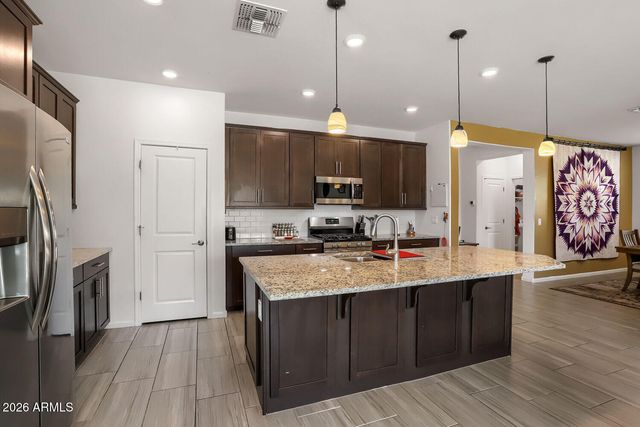 9221 W WILLOW BEND Lane, Phoenix, AZ 85037