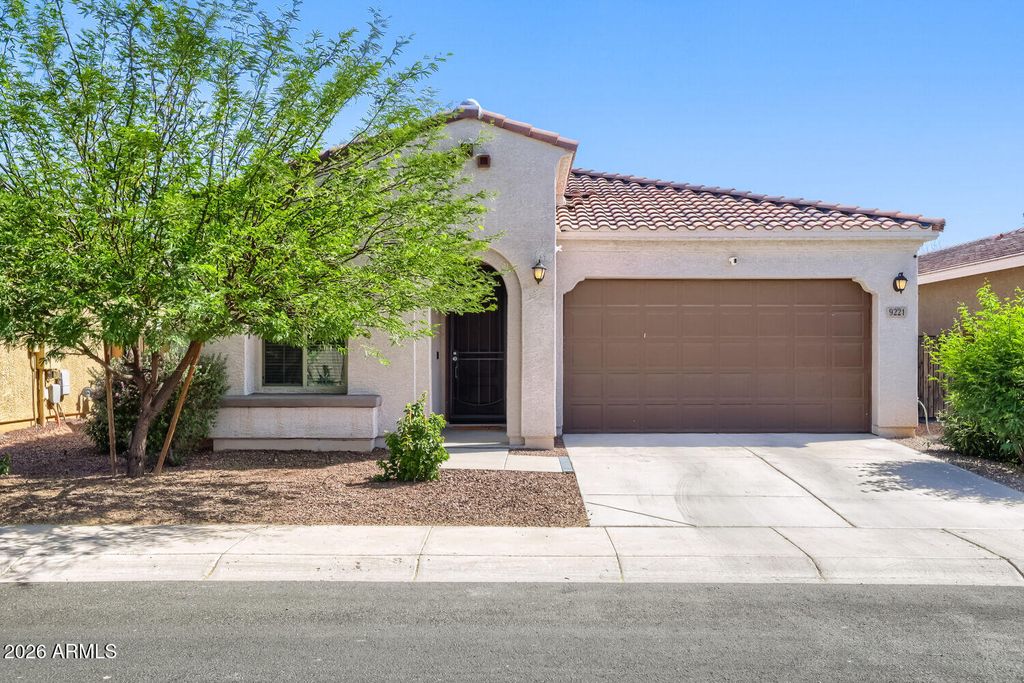 9221 W WILLOW BEND Lane, Phoenix, AZ 85037