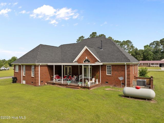 2995 H C Turner Road, Pink Hill, NC 28572