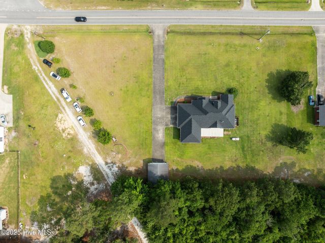 2995 H C Turner Road, Pink Hill, NC 28572
