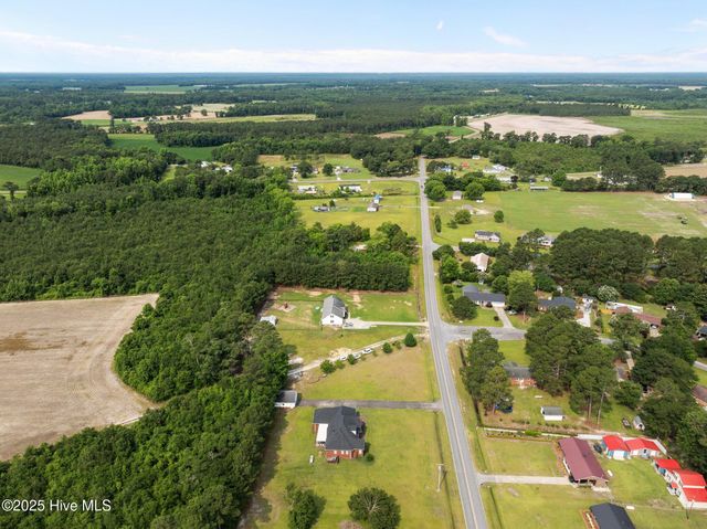 2995 H C Turner Road, Pink Hill, NC 28572