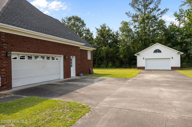 2995 H C Turner Road, Pink Hill, NC 28572