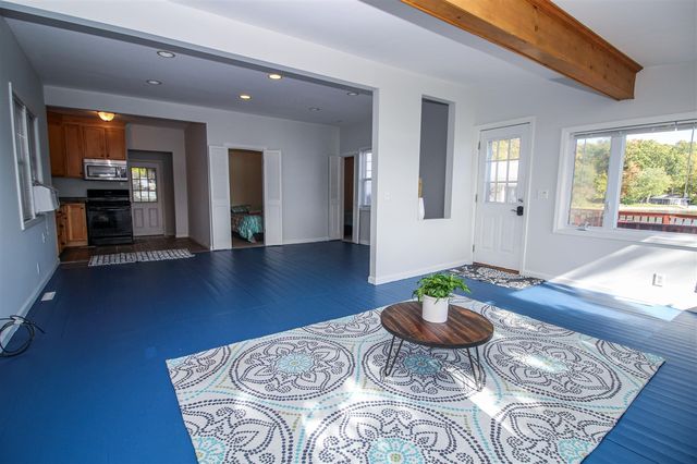 58463 Loop Road, Three Rivers, MI 49093