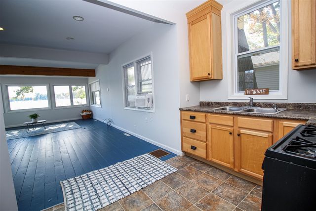 58463 Loop Road, Three Rivers, MI 49093