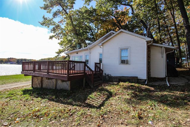 58463 Loop Road, Three Rivers, MI 49093