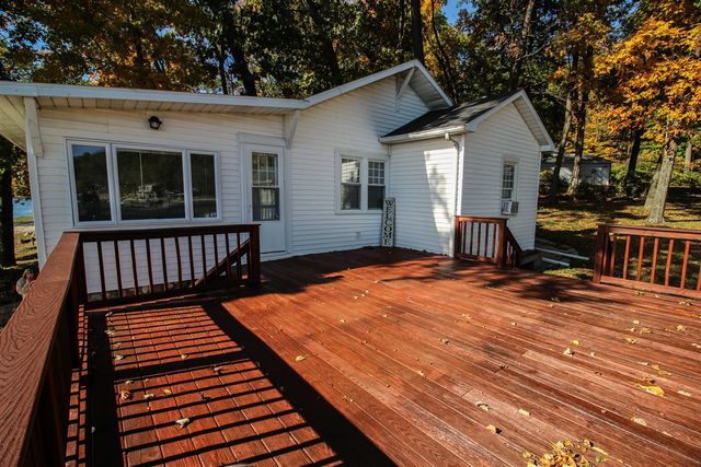 58463 Loop Road, Three Rivers, MI 49093
