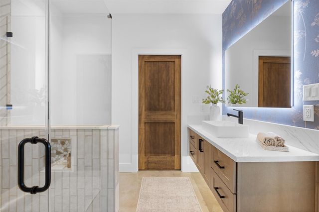 2134 Carter Road, Bellville, TX 77418