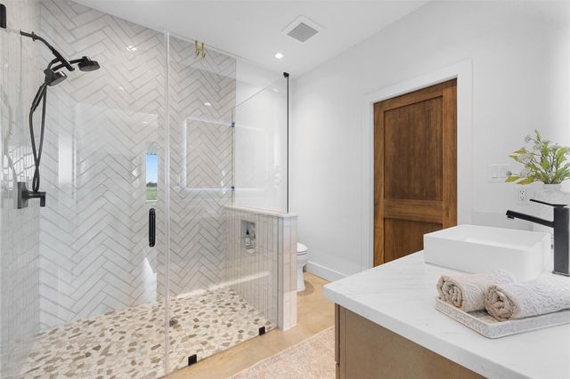 2134 Carter Road, Bellville, TX 77418