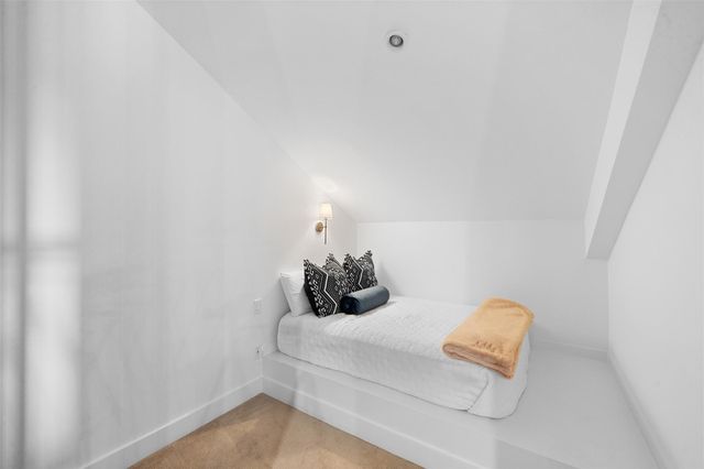 2134 Carter Road, Bellville, TX 77418