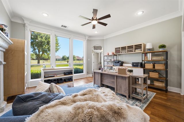 869 Thomas Crossing Drive, Fort Worth, TX 76028