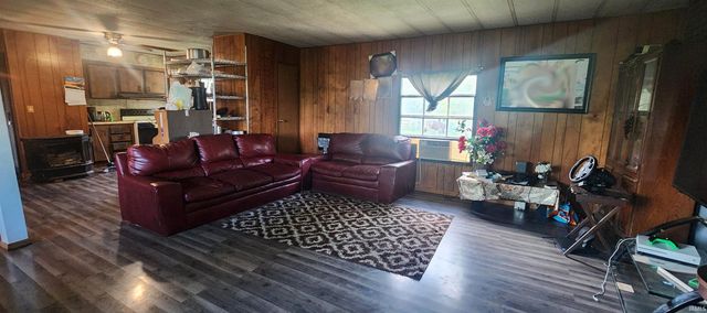 4406 E Wooster Road, Pierceton, IN 46562