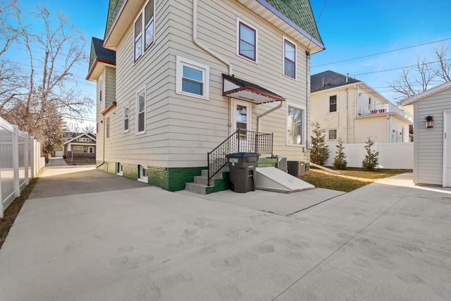 1934 N 7th STREET, Sheboygan, WI 53081