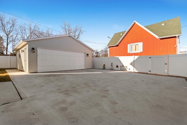 1934 N 7th STREET, Sheboygan, WI 53081