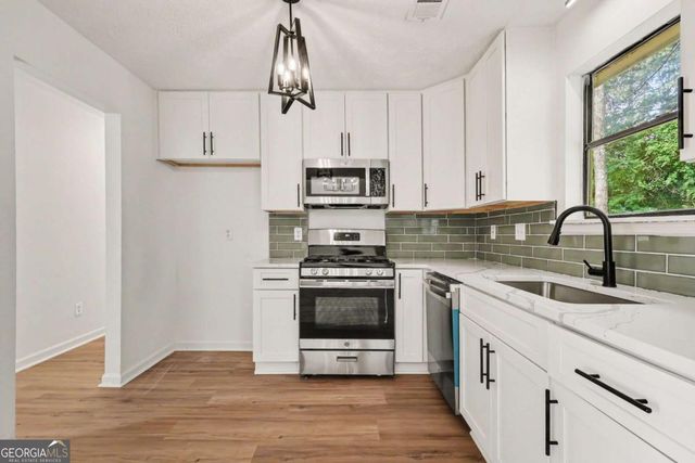 3449 Oak Run Drive, Lithonia, GA 30038