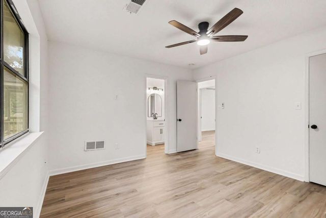 3449 Oak Run Drive, Lithonia, GA 30038