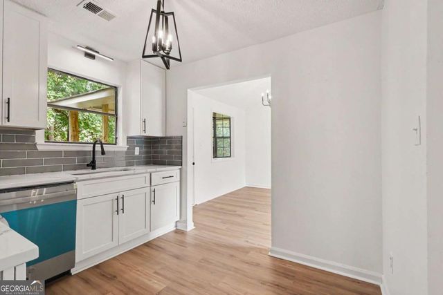 3449 Oak Run Drive, Lithonia, GA 30038
