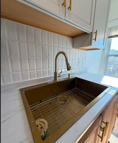 36 Pine Street 3, Pawtucket, RI 02860