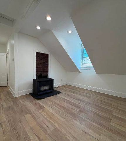 36 Pine Street 3, Pawtucket, RI 02860