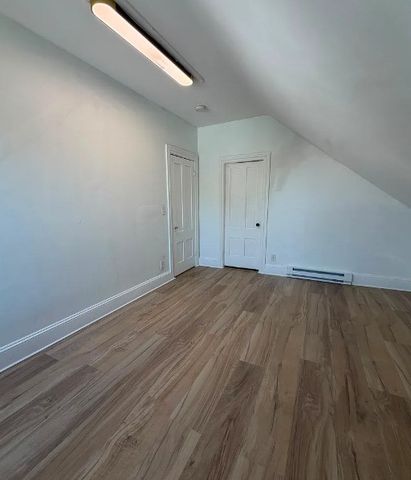 36 Pine Street 3, Pawtucket, RI 02860