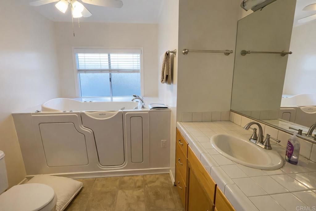 Image 12 of property listing at 8975 Lawrence Welk Drive SPC 2, Escondido, CA 92026