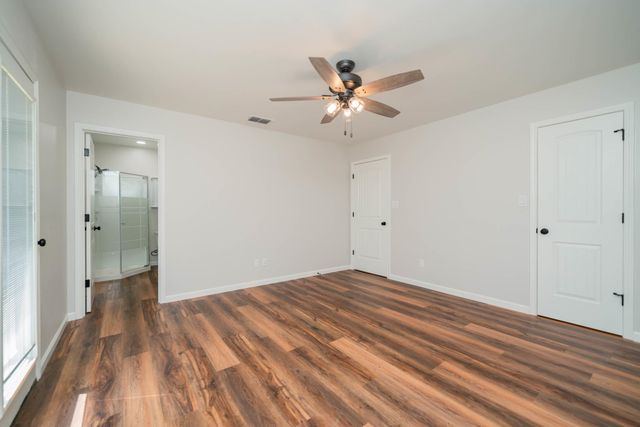 1304 Steve ST, White Oak, TX 75693