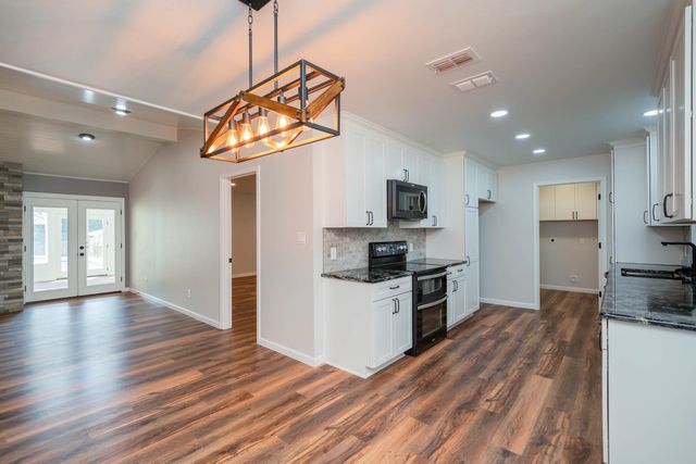 1304 Steve ST, White Oak, TX 75693