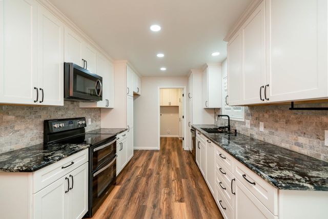 1304 Steve ST, White Oak, TX 75693