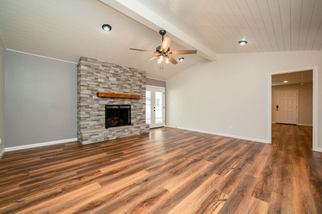 1304 Steve ST, White Oak, TX 75693