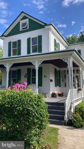 10 STACEY AVE, Trenton, NJ 08618