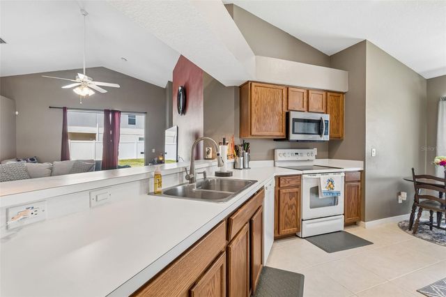 3318 CLOVER BLOSSOM CIRCLE, Land O Lakes, FL 34638