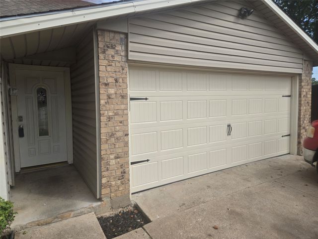 3505 Rush Springs Drive, Arlington, TX 76016