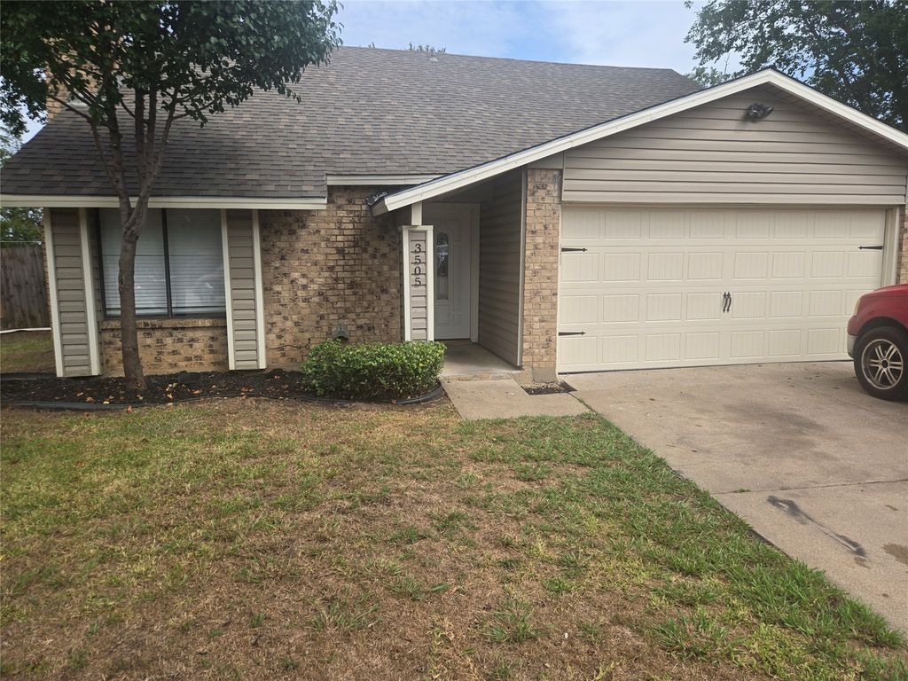 3505 Rush Springs Drive, Arlington, TX 76016