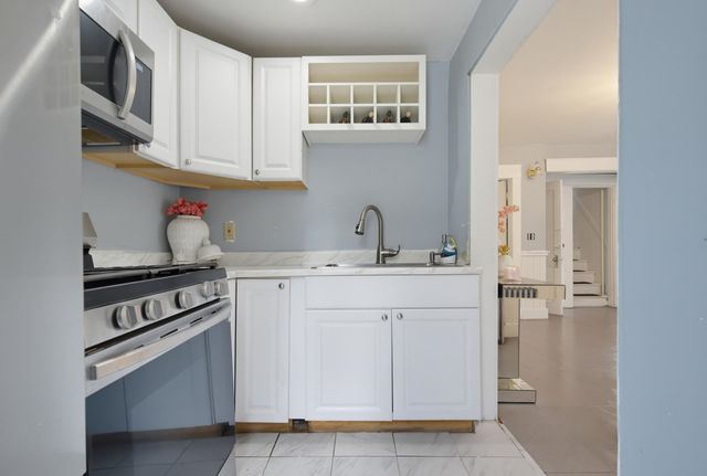 631 Hayward Street, Manchester, NH 03103