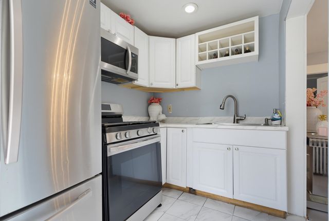 631 Hayward Street, Manchester, NH 03103