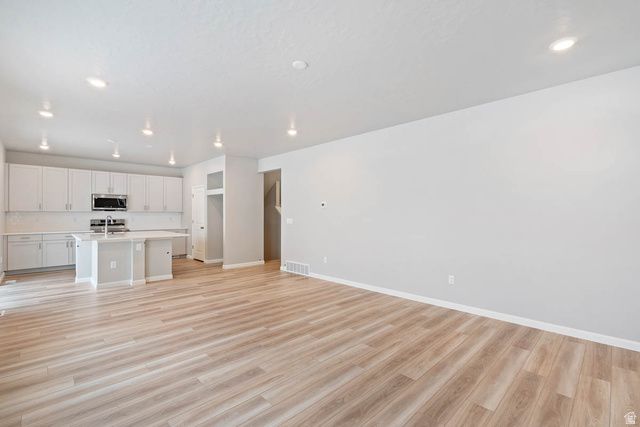 7047 N SANDSTONE WAY, Eagle Mountain, UT 84005